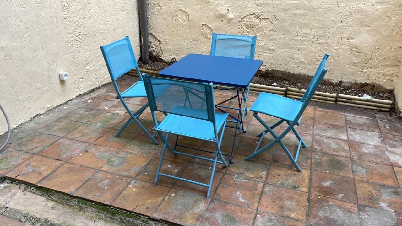 Apartment Climatise Avec Cour En Centre *